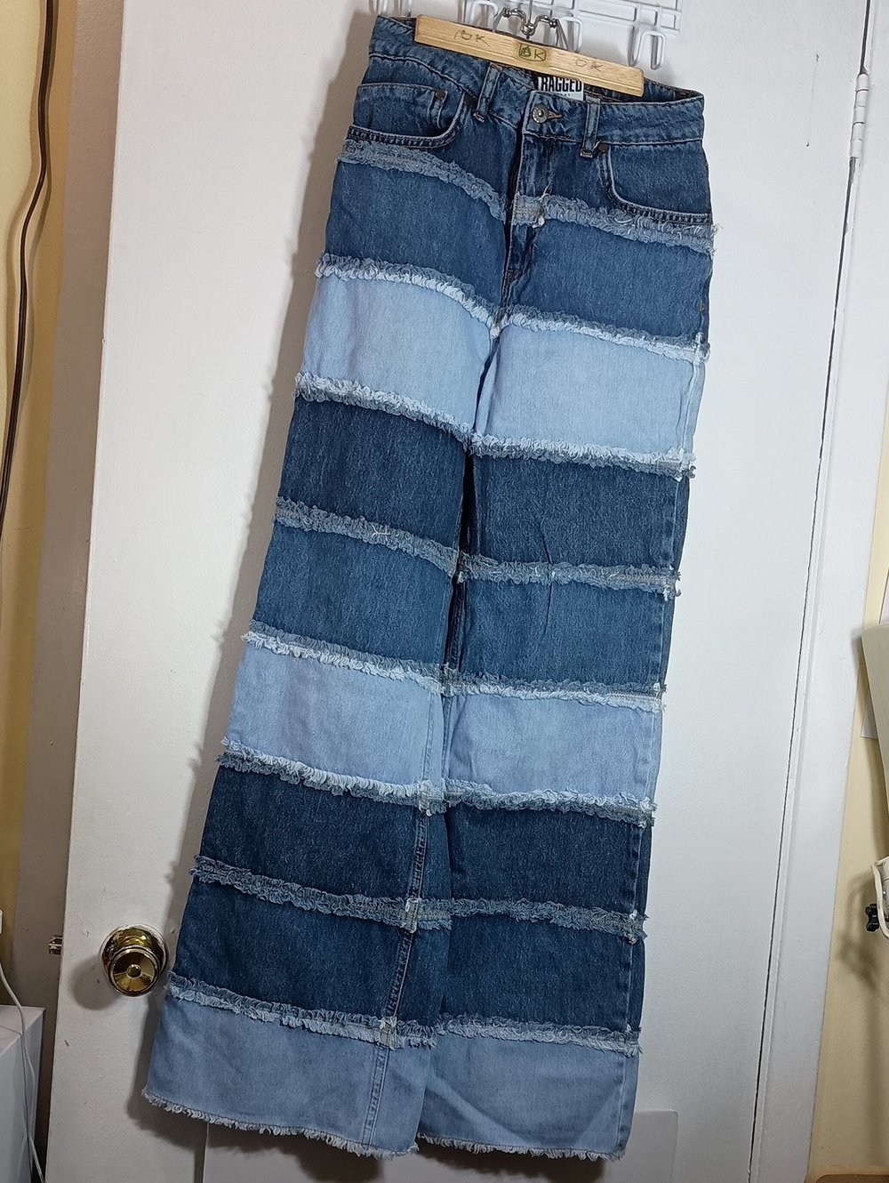 Two-Tone Patchwork Wide-Leg Jeans - Blue